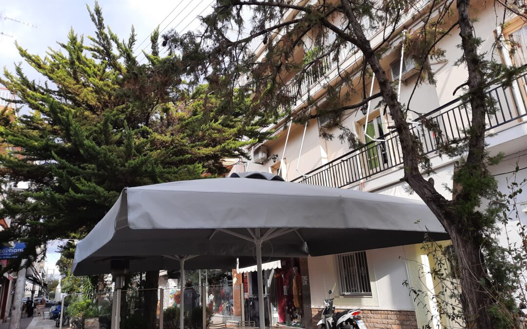 Εγκατάσταση ομπρέλες εξωτερικού χώρου εστίασης