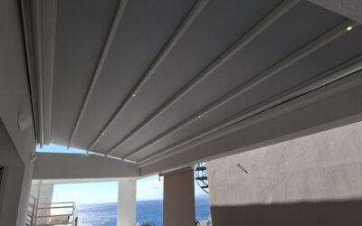 Εγκατάσταση τεντοπέργκολας με εξωτερική υδρορροή